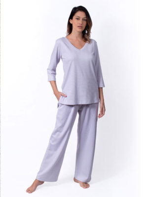 Three-quarter sleeve v-neck pajama
